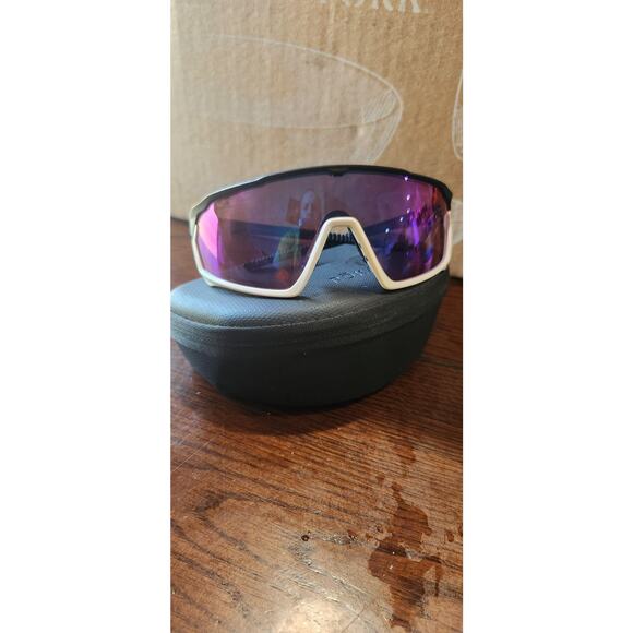 ROKA CP-1x Advanced Sports Performance Ultra Light Weight Sunglasses Gas Case - Picture 3 of 6